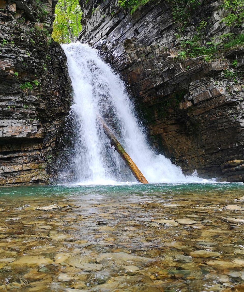 Похід Карпати Бухтівецький та Манявський водоспади